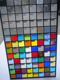 Vidro modelado decorativo artístico 3-8 da espessura milímetros de tipo translúcido do flutuador
