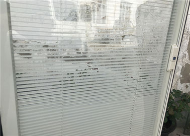 Cortinas internas de alumínio de vidro para a prova da poeira da isolação sadia da janela
